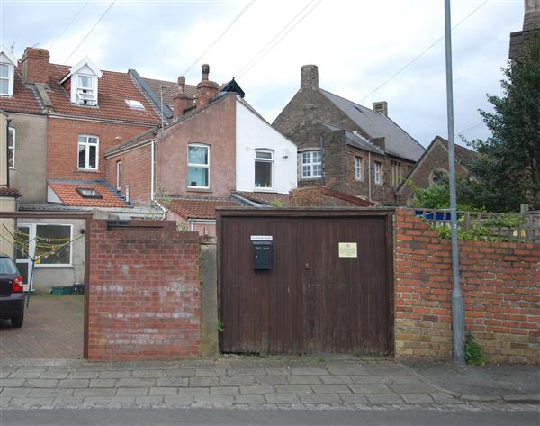 Ground Floor Rear Flat, Etloe Road