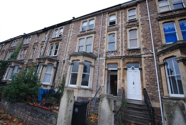 First Floor Flat Alma Vale Road