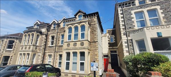 First Floor Front Flat Montrose Avenue